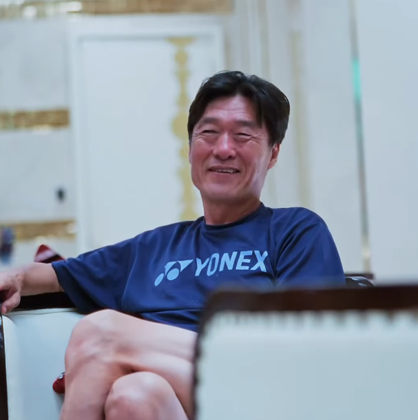 정몽규·홍명보 사퇴 사태 후… 폭로 당사자 이임생의 쪼개진 근황
