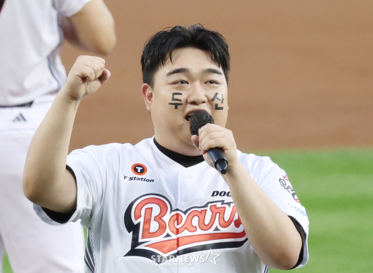 [포토] <b>규카츠</b> <b>김규원</b> '첫 직관, 첫 시구, 첫 승요'