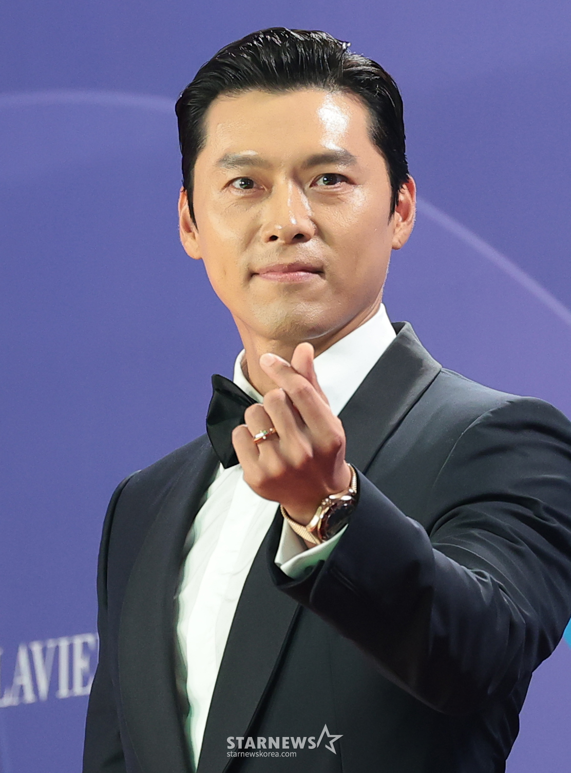 [단독]현빈, 데뷔 23년 만에 첫 버라이어티 예능 도전..유재석과 '<b>틈만</b> ...