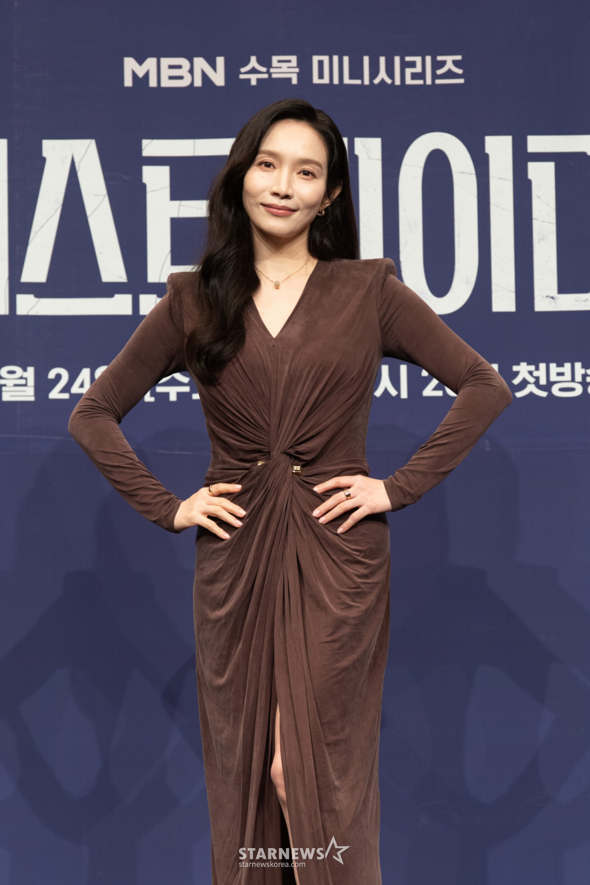 <b>이민영 부친상</b>..부고장에 등장한 '사위' 정체, 소속사 대표 [스타이슈]