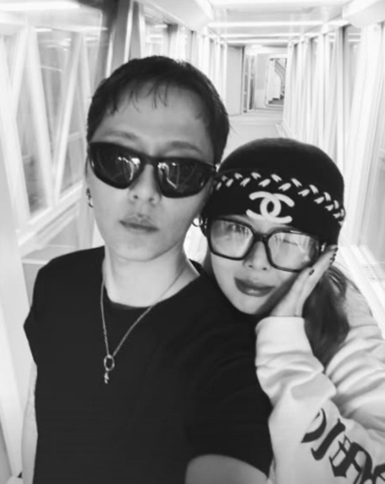달달함 한도 초과! 현아♥용준형, 미국 LA 휴가 투샷 공개