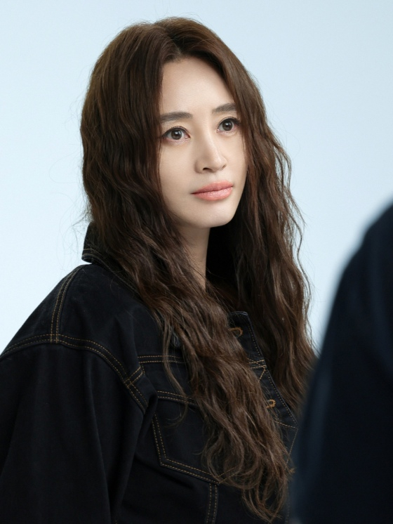 '<b>지금 불륜</b>' 시작도 끝도 <b>김혜수</b>였다.."무엇을 더하고, 무엇을 내려 놓...