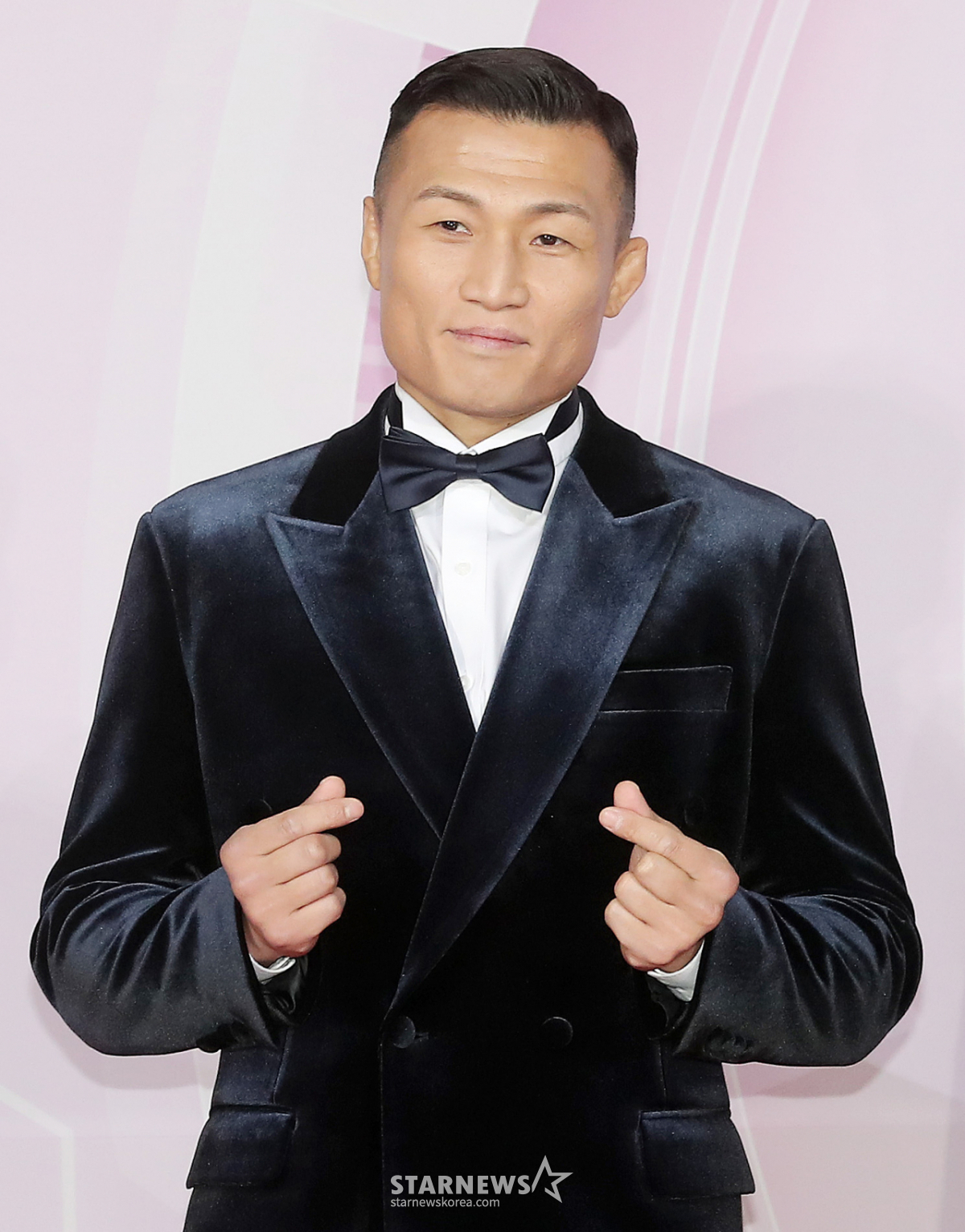 정찬성 측, 일반인 출연자 기절→"한숨 재워라" 방치한 <b>김중우 퇴출</b> [스...