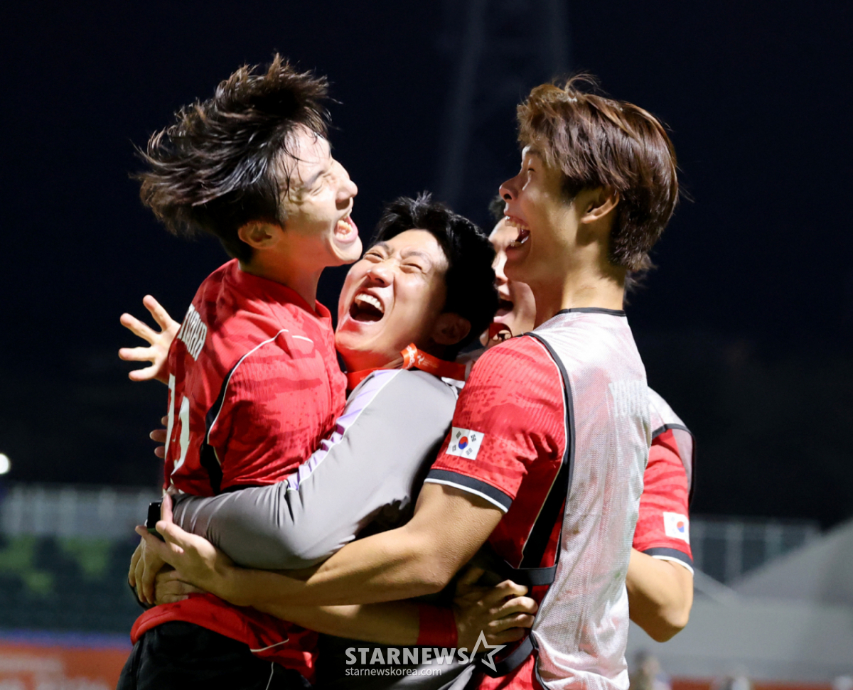'<b>신민하</b>·<b>김명준 연속골</b> 폭발' 이민성호, 사우디 2-0 완파... 2연승·조 1...