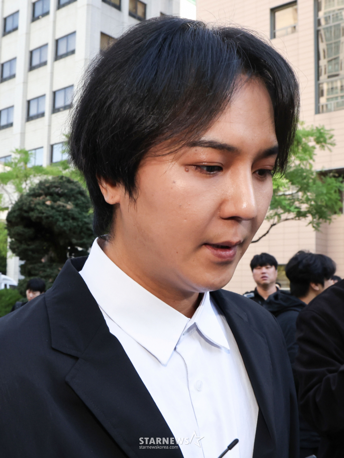 [공식]<b>송민호</b> 102일 재<b>복무</b> 결정 아니었다..병무청 "<b>판결</b> 확정돼야"