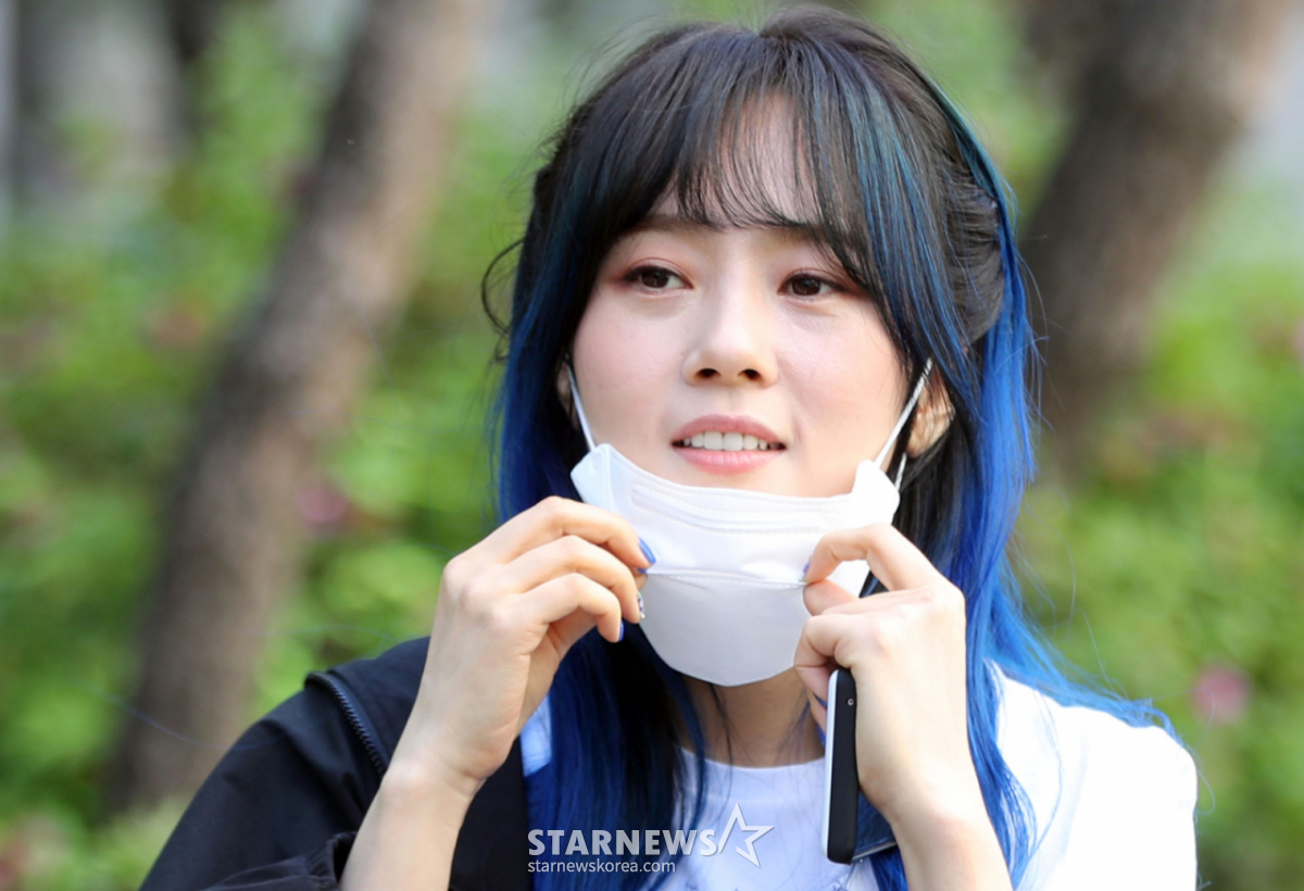 [공식] <b>이수영</b>, 16살 子 백혈병 진단..활동 중단 "아이에게 눈 뗄 수 없...