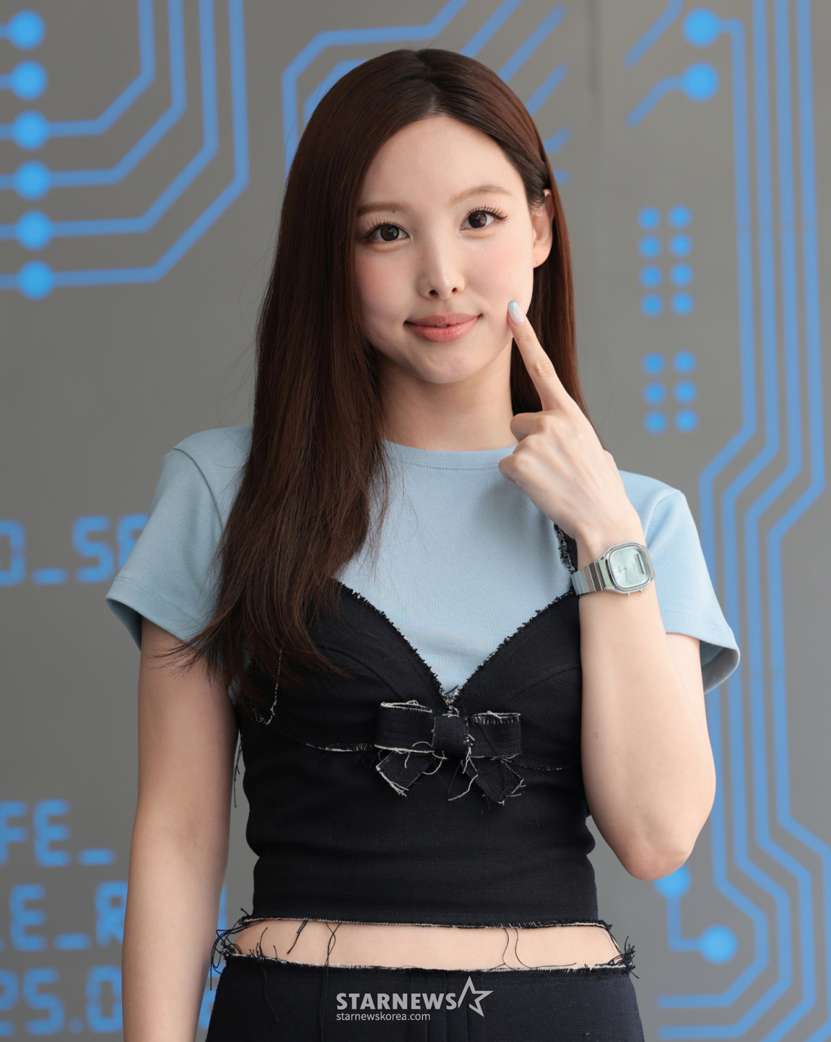 <b>찰리 푸스 내한 공연</b> 깜짝 게스트 정체..트와이스 나연이었다 [스타현장...
