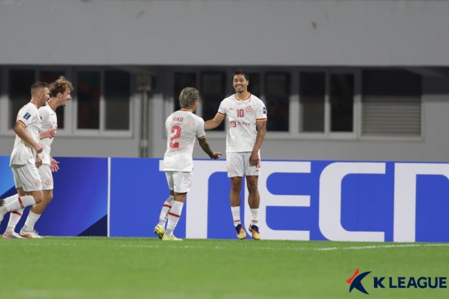 강원FC를 상대로 득점한 프놈펜. /사진=한국프로축구연맹 제공