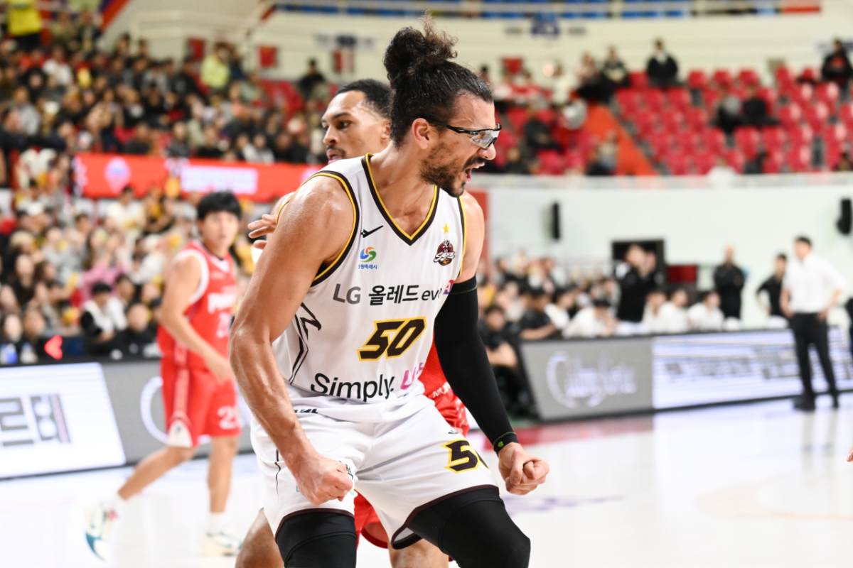 '무려 <b>34리바운드</b>' <b>마레이</b> KBL 새역사, 역대급 골밑 장악... LG, 88-83 모비...