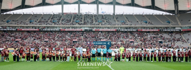 [한번에쓱] '오늘 강원 잡고 우승하자!' FC서울 김기동 감독