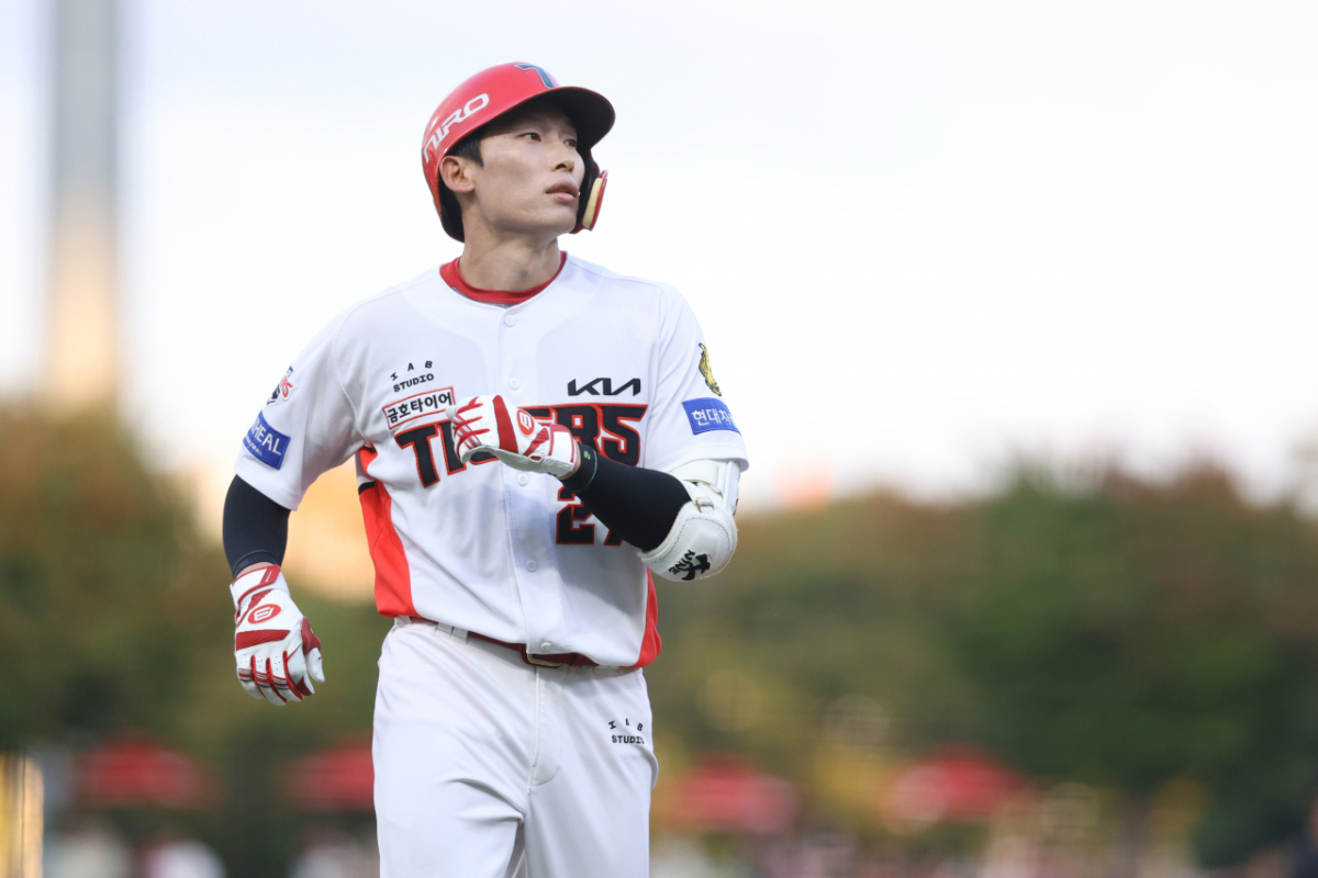 아! 충격의 KIA '예비 FA 2번' 파격 승부수 결국 대실패→'불명예' PS 타...