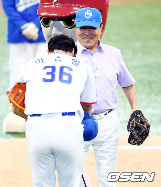 <b>백인천 전 감독</b>, "이승엽, 은퇴 시점 정하는 건 이르다"