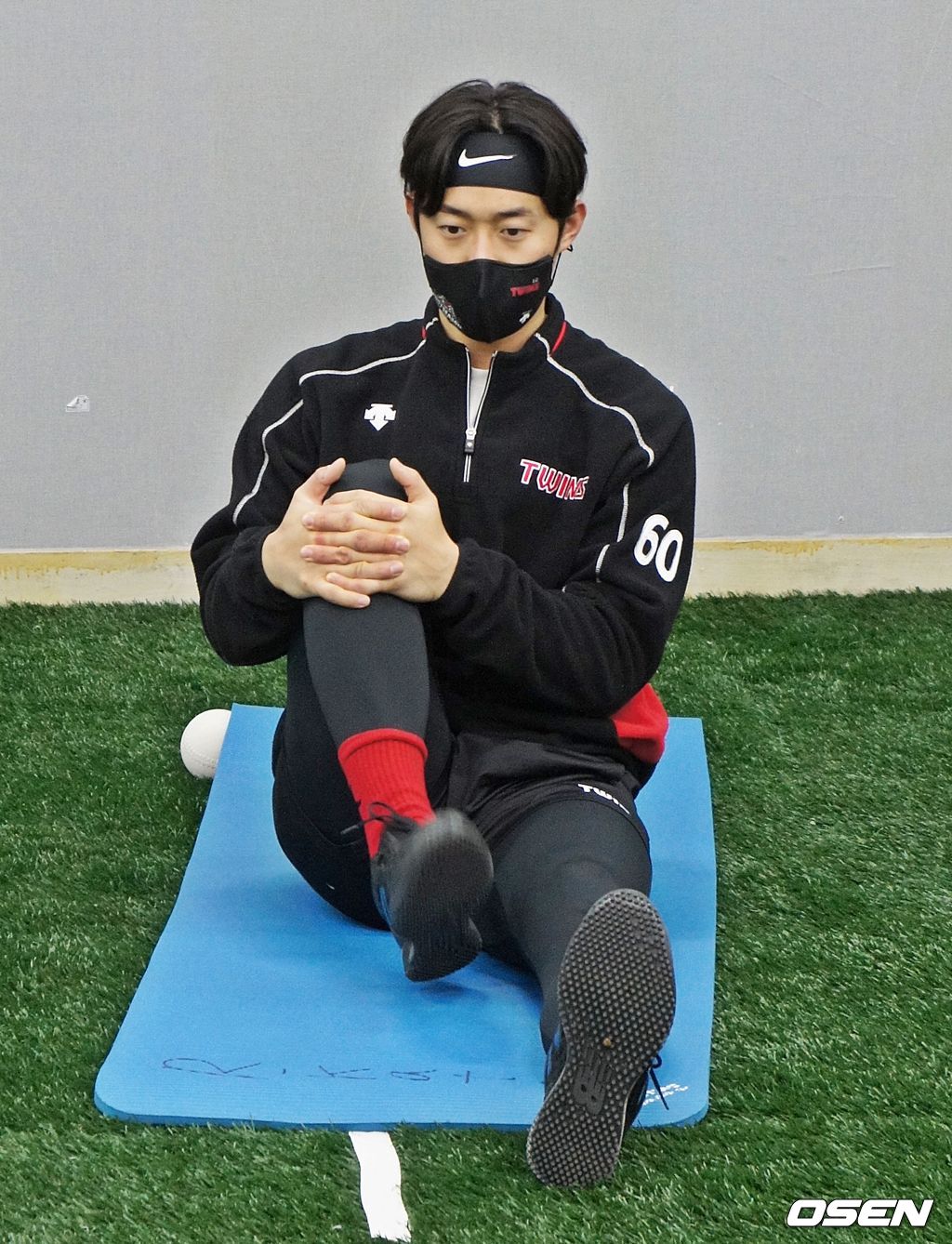 청와대 대신 LG 마운드 지킨 <b>이상규</b>, "데뷔 첫승이 가장 기억에 남는다...