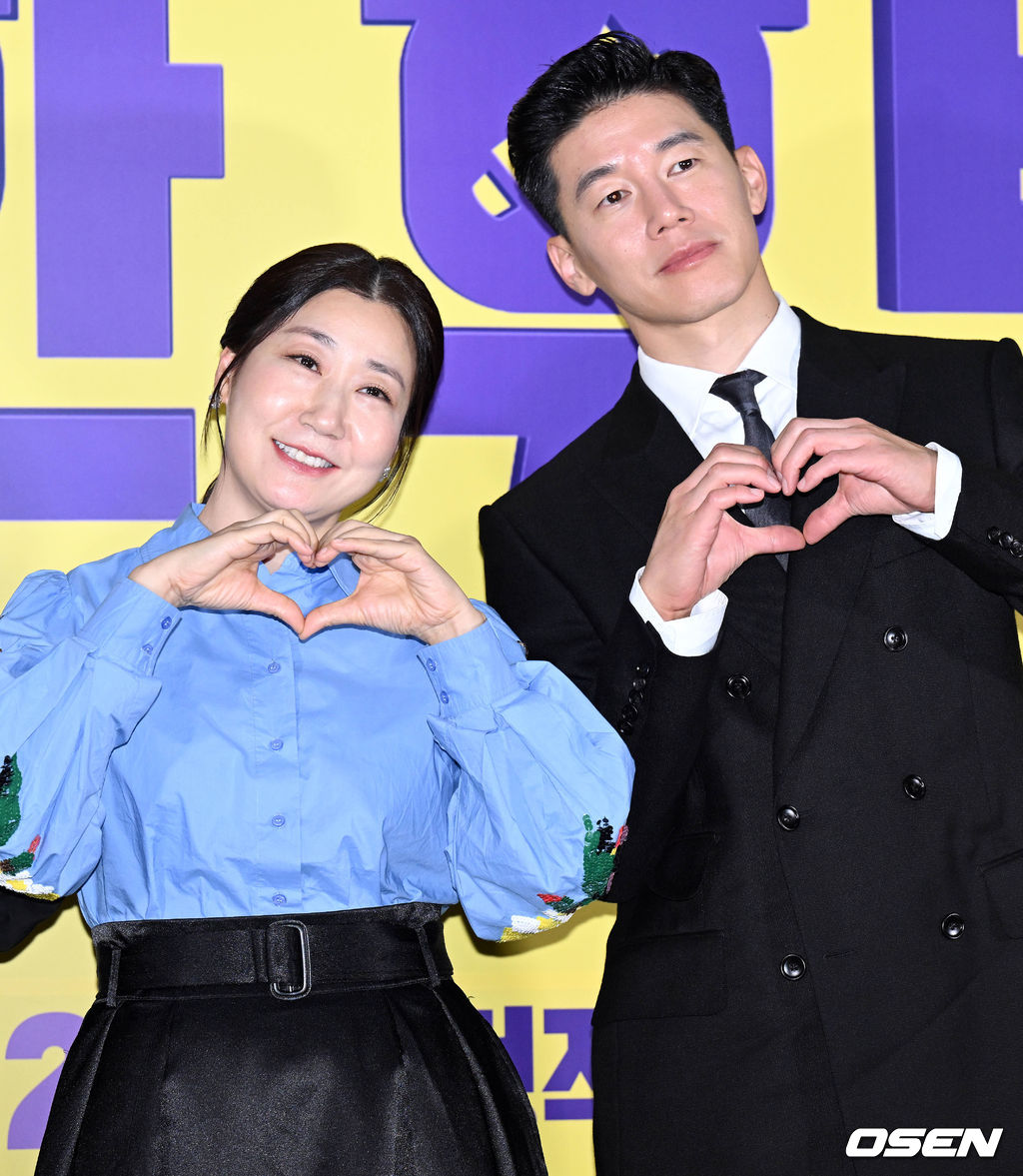 "3편 기회 오면 영광"…'정직한 후보2' 라미란·김무열, '공조2' 기운 받고 흥행 예감(종합)[현장의재구성]