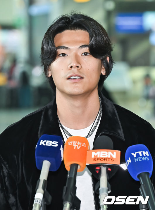 "아내가 생일선물로 기부 했으면 좋겠다고..." PIT <b>배지환</b>, <b>미혼모</b> 시설에 기...