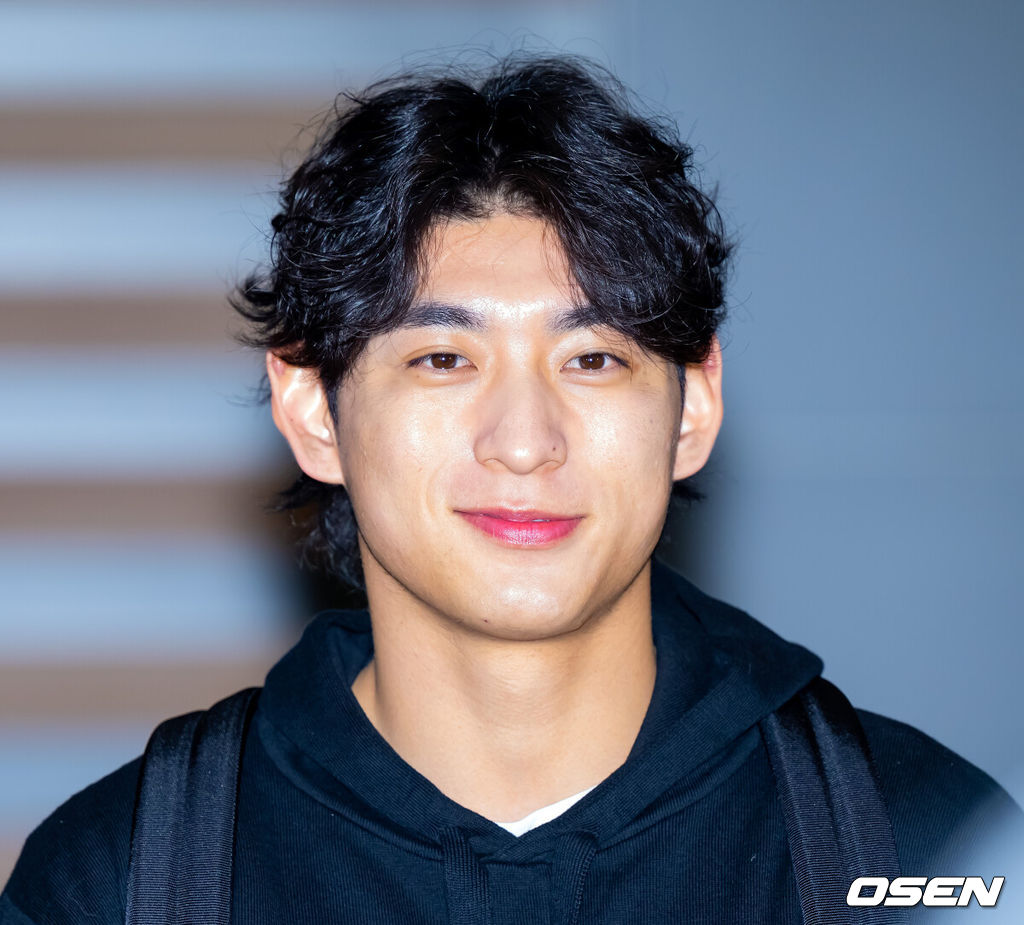 “(김)하성이형 타구, <b>이빨</b>로라도 잡겠다” <b>이정후</b>와 <b>김하성</b>의 진검승부, 개막...