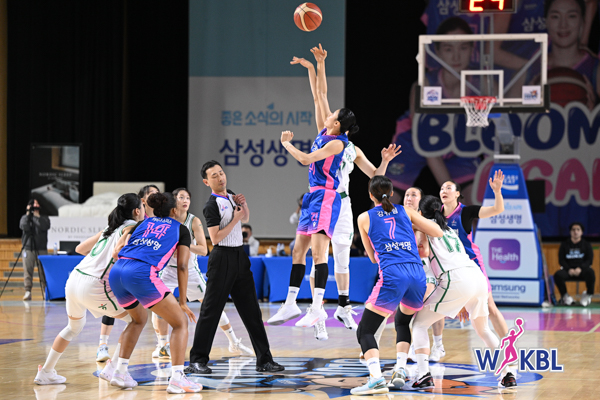 '스미스 22득점 맹폭' <b>삼성생명</b>, <b>하나원큐</b> 85-71 젱바하면서 3위 확정