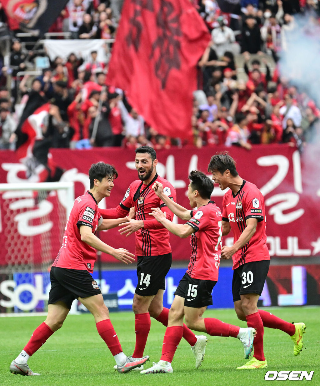 '<b>일류첸코</b>-기성용 터졌다' 서울, 제주 2-0 꺾고 마수걸이 승... 린가드 교체출...