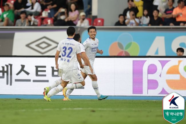 <b>이기제</b> '<b>극장골</b>' <b>수원</b>삼성, 성남에 2-1 역전승...리그 4위로