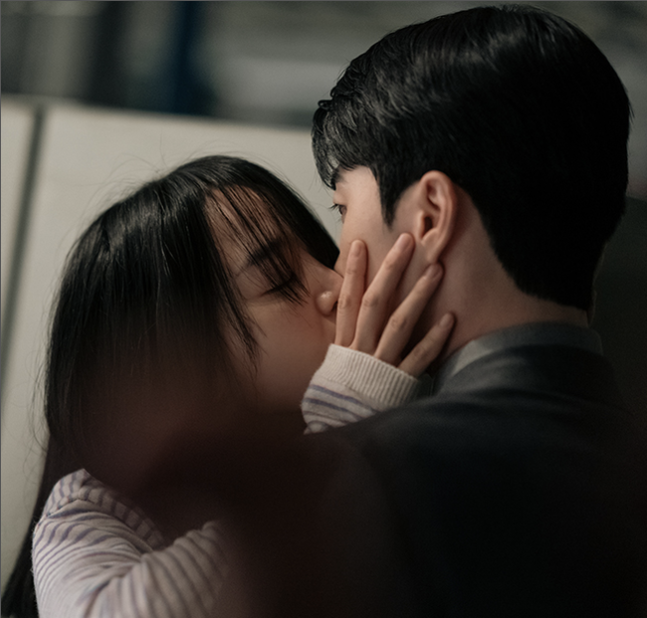 [정보/소식] '나의 해리에게' 신혜선, 이진욱이 주워들 버려진 우산은 그만! [김재동의나무와숲] | 인스티즈