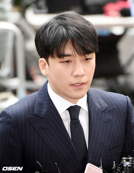 '버닝썬' <b>승리</b>, 한국서 유흥 즐기나 "<b>강남</b> 호프집 자주와" 목격담 [Oh!쎈...