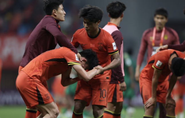 [벳조이]中축구협회 회장 극대노 “중국축구, 안방에서 월드컵도 못 가? 피의 숙청 시작돼야”