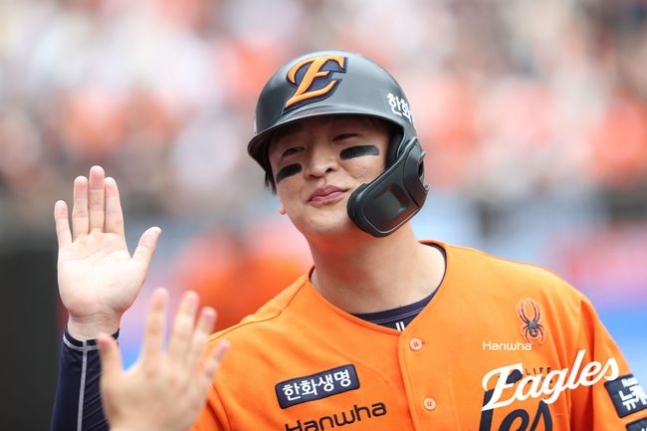 한 번 잘했다고 해이해지면… 3안타 치고 또 훈련장으로, 한화 잘 나가는 이유 있었다