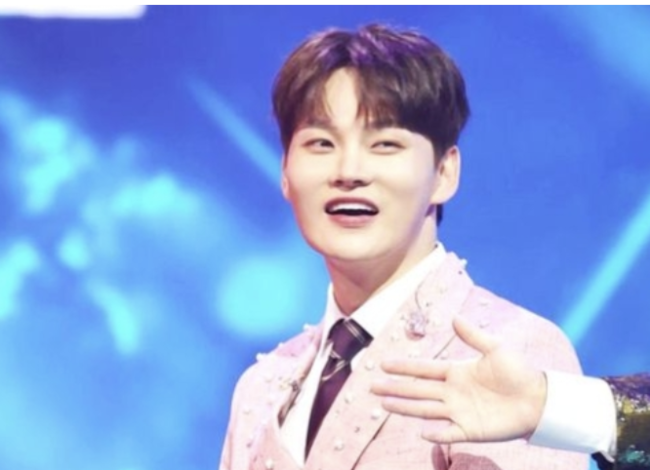 <b>박서진</b> '<b>모태솔로</b>'라더니?..가수랑 '동거'했던 과거 고백..'반전' ('살림...