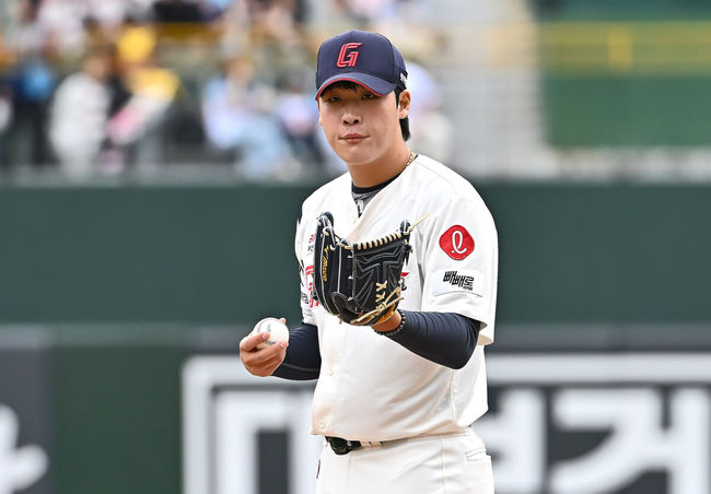 롯데 팬들의 가슴이 뛴다...156km-155km 강속구 1차지명 듀오, 1군 동시에...