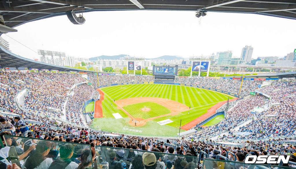 ‘<b>롯데</b>, <b>삼성 3연전</b> 싹쓸이’ 2025 KBO 리그 역대 최소 경기 400만 관중 ...