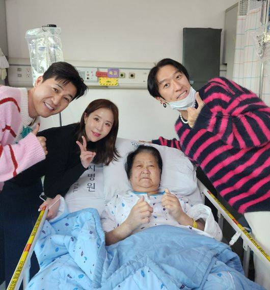 먹먹한 <b>코요태</b> 삼남매, <b>빽가 모친상</b>에 슬픔 나눈 진짜 '가족愛' [핫피플...
