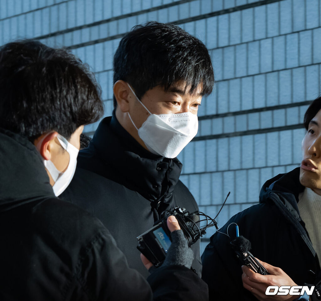 뒷돈 수수 혐의로 KIA에서 해임된 <b>장정석</b> 전 단장-<b>김종국</b> 전 감독, 2심도...