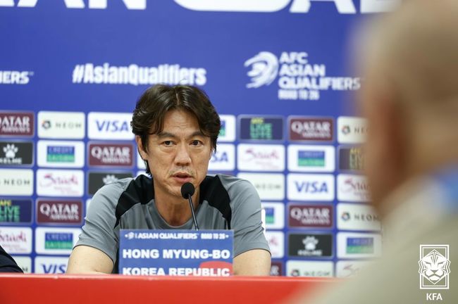 '다양한 공격 패턴 훈련' 홍명보 감독, 본선행 확정 강한 의지 "선수들 ...