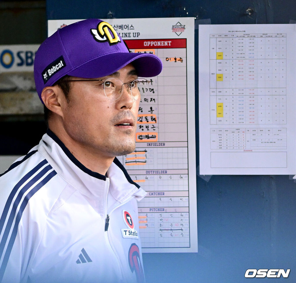 ‘체크스윙 오심 분노’ 감독대행 이렇게 침착할 수가, 어떻게 평정심 ...