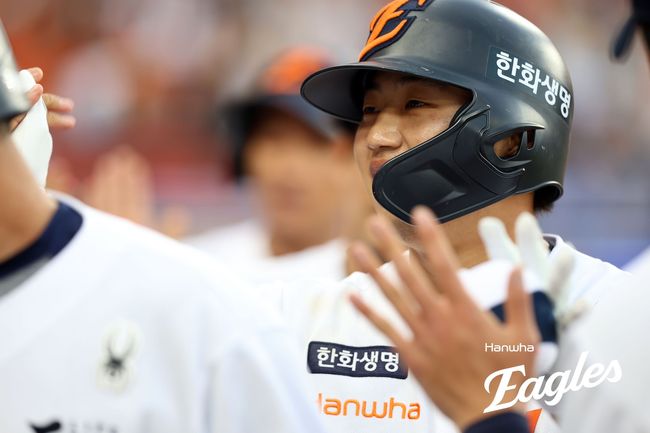 "한화에 꼭 필요한 <b>선수</b>" 하루 6끼→14kg <b>벌크업</b>…지독한 노력이 '데뷔 ...