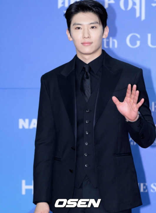 '메기남' <b>덱스</b>, <b>촬영</b>장 푸대접에 폭발.."게스트 모셔놓고!" ('<b>핸썸가이즈</b>...