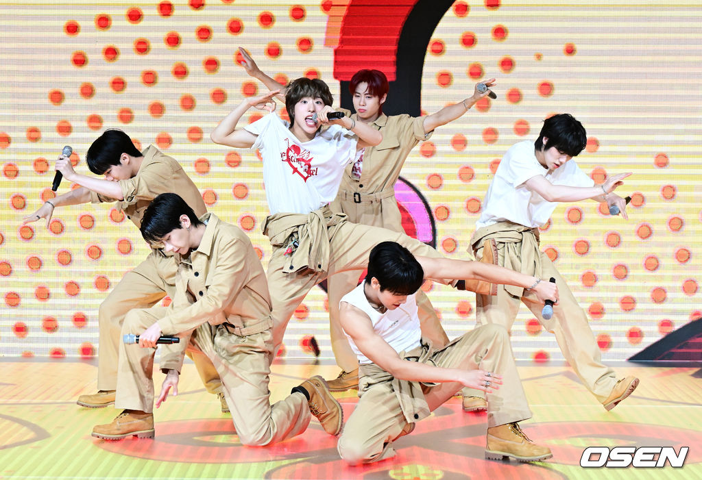 [사진]<b>비보이즈</b>, <b>데뷔 쇼케이스</b>