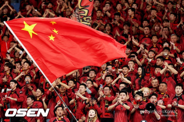 &apos;또또또또또또 월드컵 좌절&apos; 中 축구, 감독 탓 시작됐다...실력이 약한 게 아니라 전술이 문제였어