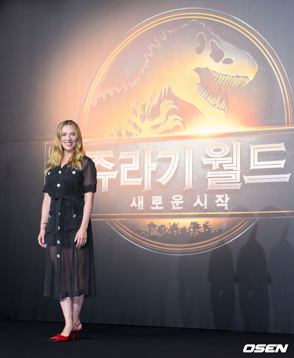 [사진]<b>스칼렛 요한슨</b>,'<b>쥬라기 월드</b> 기대해주세요'