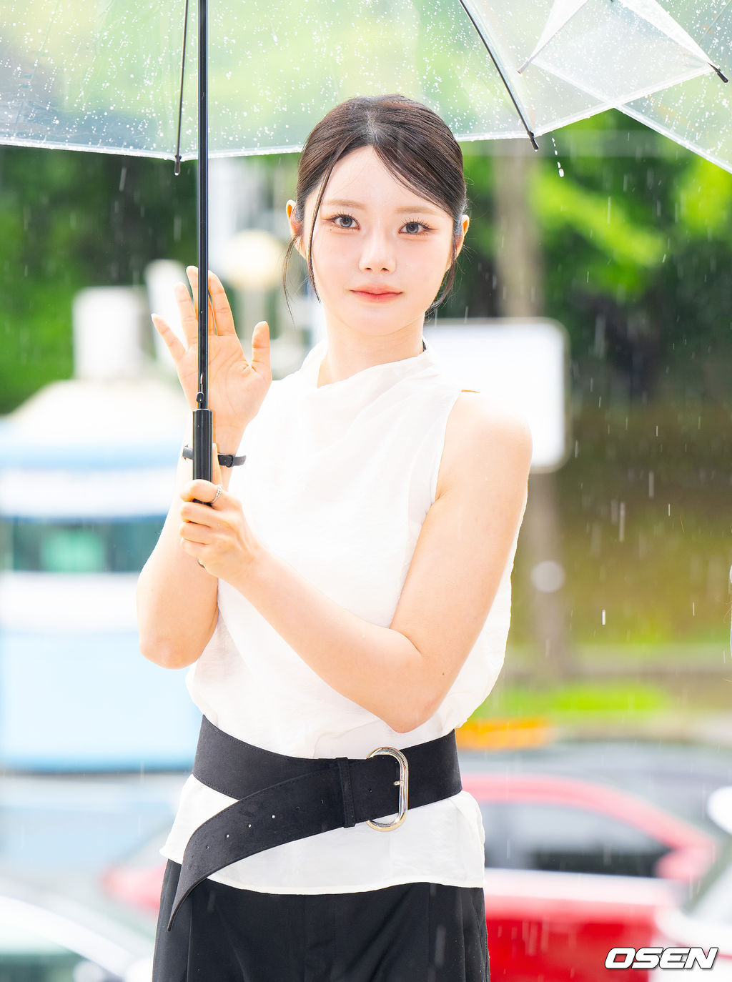 [사진]<b>피프티피프티</b> 키나,'예쁜 모습으로 <b>복귀</b>'