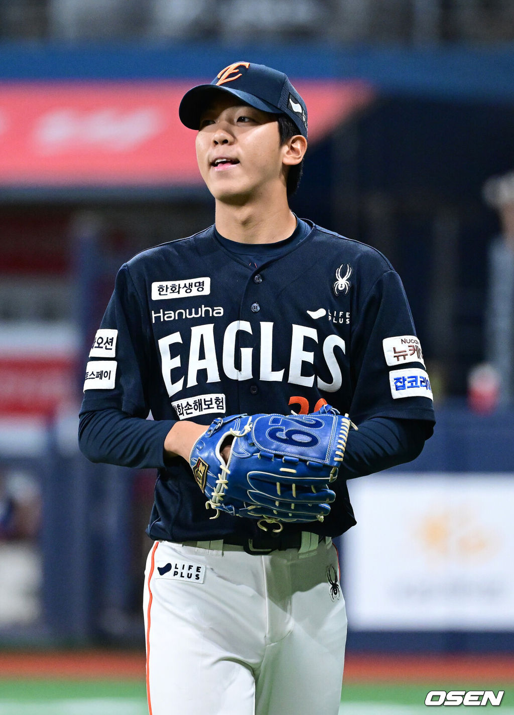 ‘대형 FA 계약→ERA 6점대’ 78억 잠수함 결국 불펜행…김경문 감독 “...