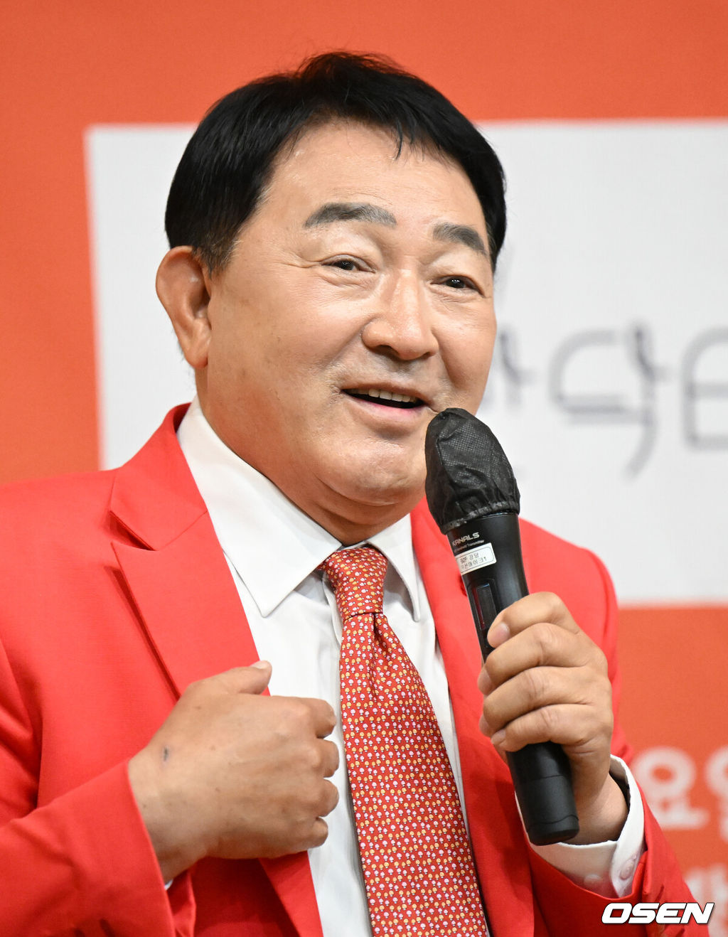 <b>임채무</b>, 전성기땐 '월 1억' 벌었는데.."빚 190억, 이자+전기세만 1억↑"...