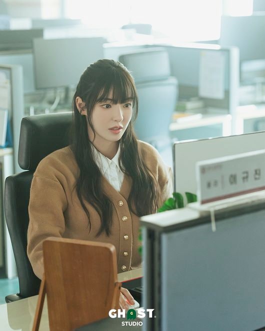 이다희, 기묘하다..극 공기마저 바꾸는 존재감 ('S라인') | 인스티즈