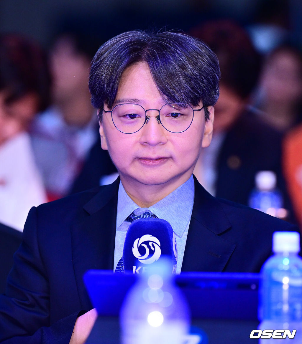 <b>1군</b> 외야수만 무려 9명 과포화, NC가 트레이드 태풍의 핵 되나…외야수...