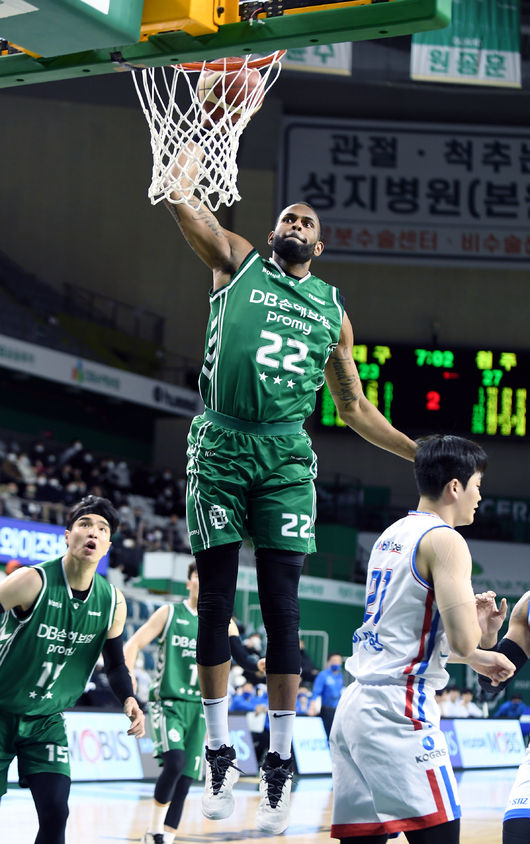 KCC 외국선수 모두 경력자로 채웠다...숀 롱, <b>드완 에르난데스</b> 계약