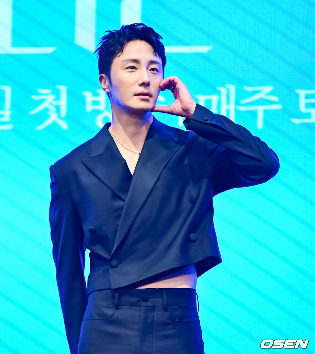 '뇌동맥류 진단' <b>정일우</b>, 3년 만 연기 복귀…"갈망 컸다" (<b>화려한 날들</b>)...