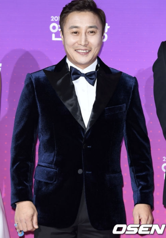 <b>김병만</b>, 재혼 아내·두 자녀 '조선의 사랑꾼' 논의 중인데...전처 파양...