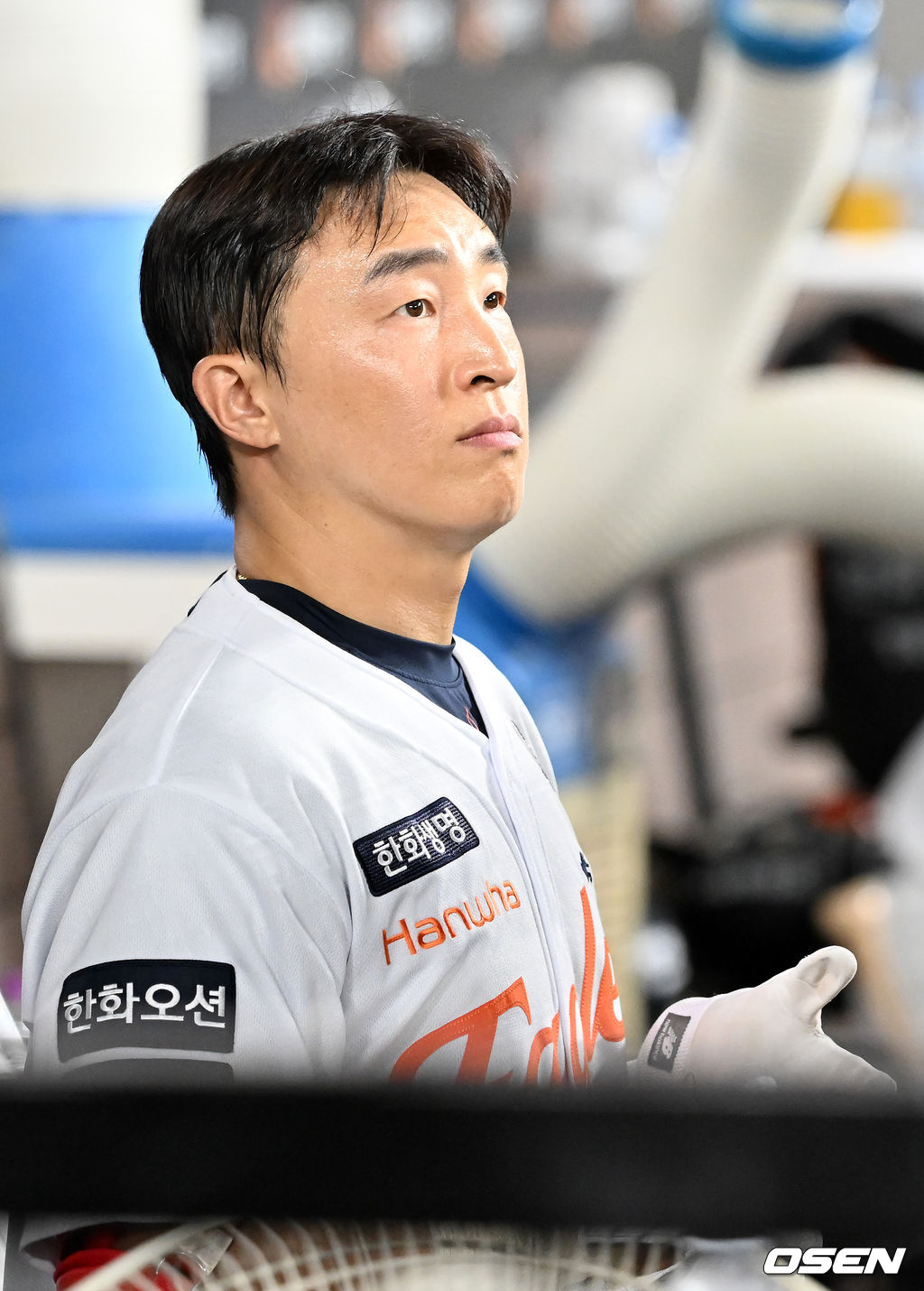 [사진]<b>손아섭</b>,'<b>한화 데뷔</b>전 앞두고 결의에 찬 눈빛'
