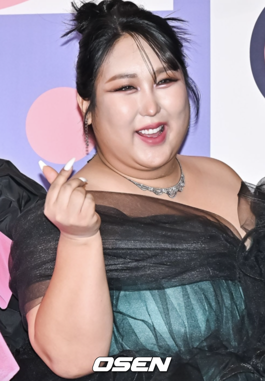 풍자 ‘<b>또간집</b>’, 연이은 악재..‘기한 임박 제품’ 판매했다 '<b>사과</b>'
