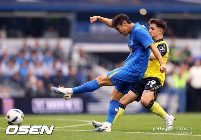 <b>백승호</b>, <b>결승골</b>로 버밍엄 1-0 승리 견인...BBC도 "백승호 골이 승부 갈랐...